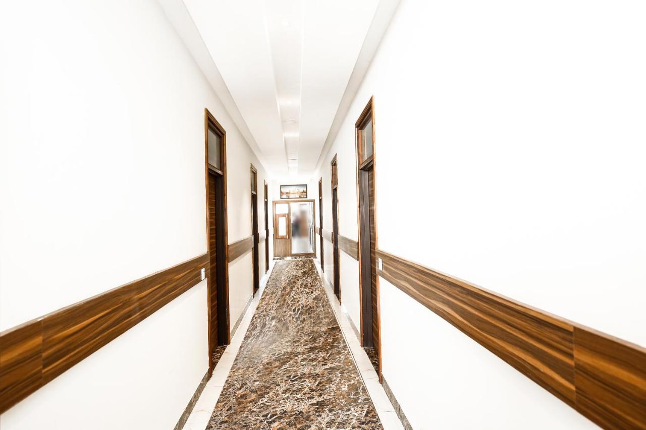 Hotel Woodcrest Zirakpur Chandigarh- Best Family Hotel - Luxurious Rooms - Unit Of Sidham Group Esterno foto